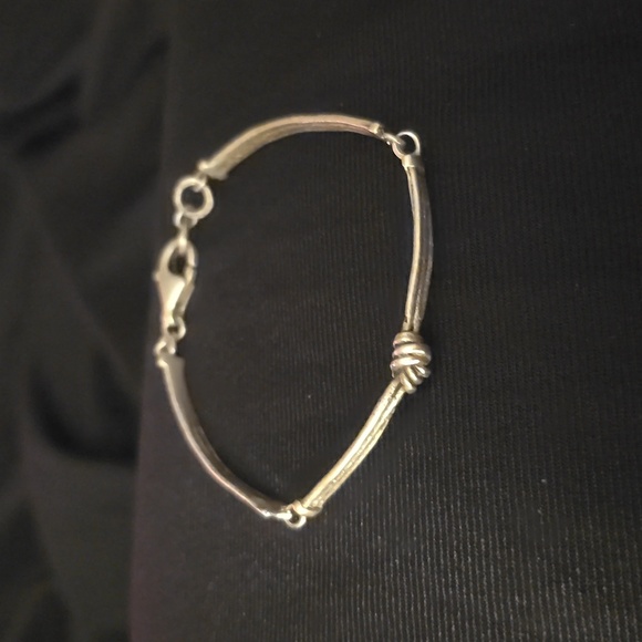 Silpada Hammered Oxidized Love Knot Silver Women's Bracelet 7" - Picture 1 of 4
